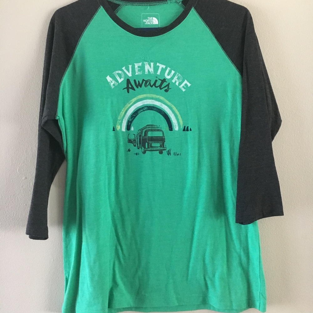 The North Face 3/4 sleeve shirt large classic fit